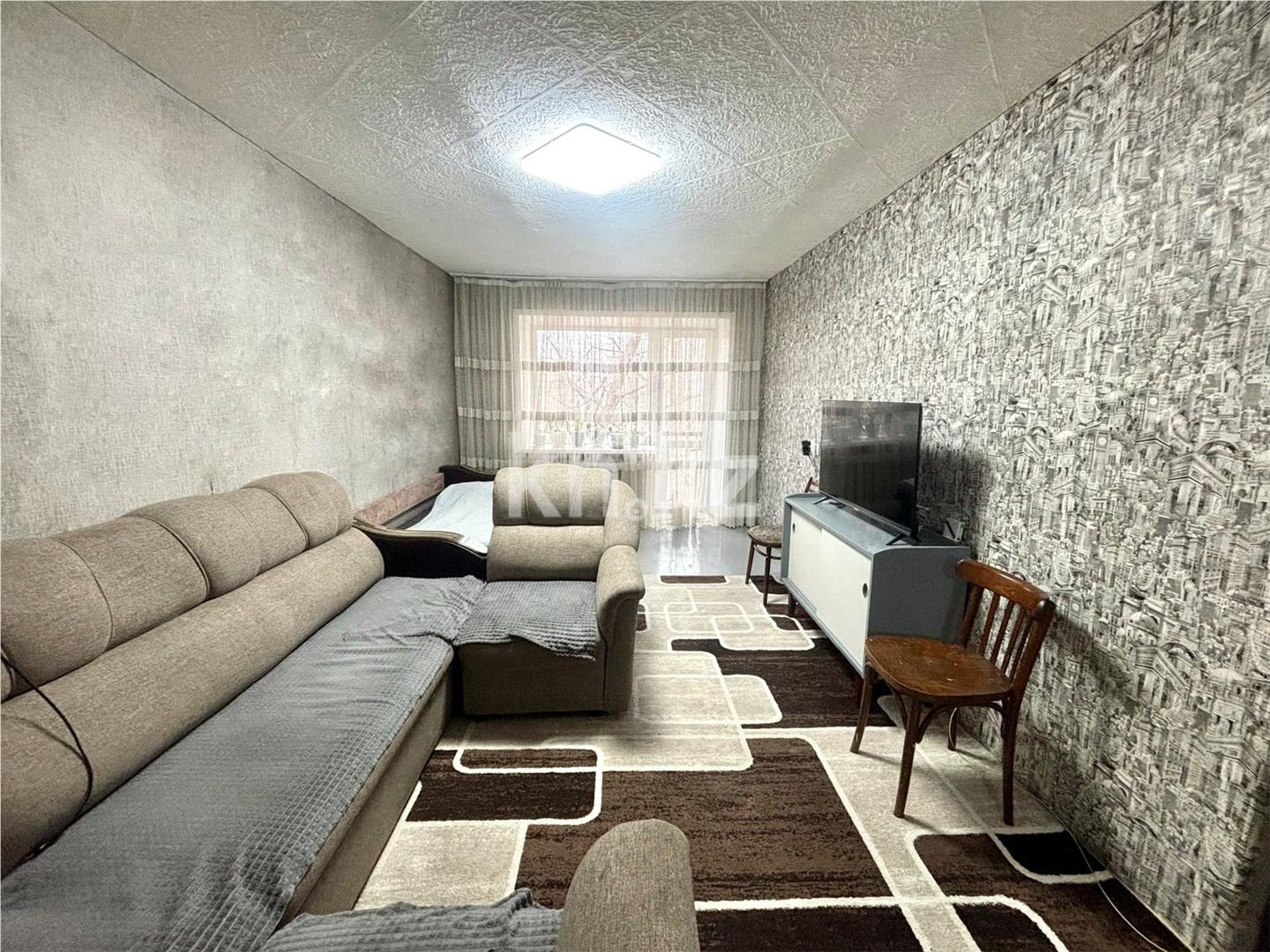 Продажа 3-комнатной квартиры, 58 м², пр. Бухар-жырау - Продажа  трехкомнатных квартир в Караганде с фото фото 1 из 11