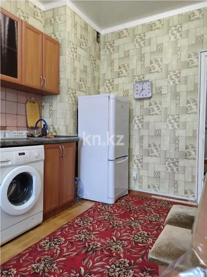 Продажа 1-комнатной квартиры, 39 м², мкр-н Аксай-2, дом  28 в Алматы - фото 3
