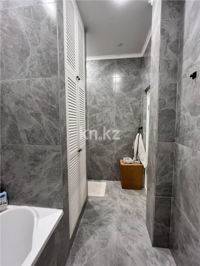 Продажа 3-комнатной квартиры, 85 м², 137 учетный квартал в Караганде - фото 24