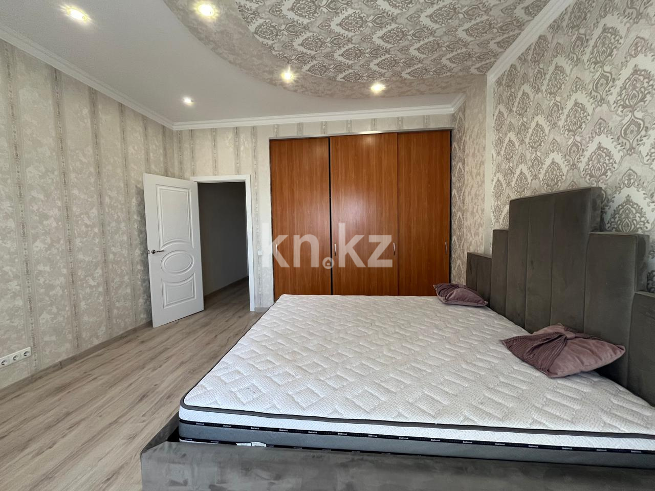 Продажа 2-комнатной квартиры, 88 м², пр. Н. Абдирова, дом  35А - Продажа  двухкомнатных квартир в Караганде фото 4 из 13