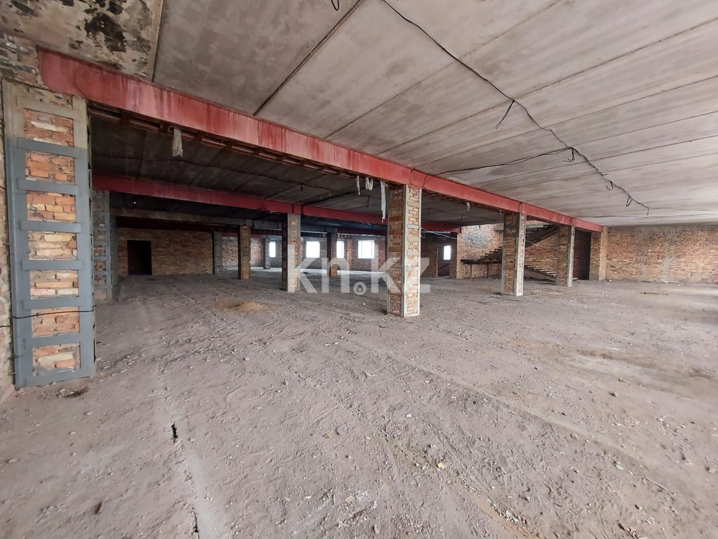 Продажа , 2198.7 м², пр. Шахтеров - Продажа зданий в Караганде фото 5 из 19