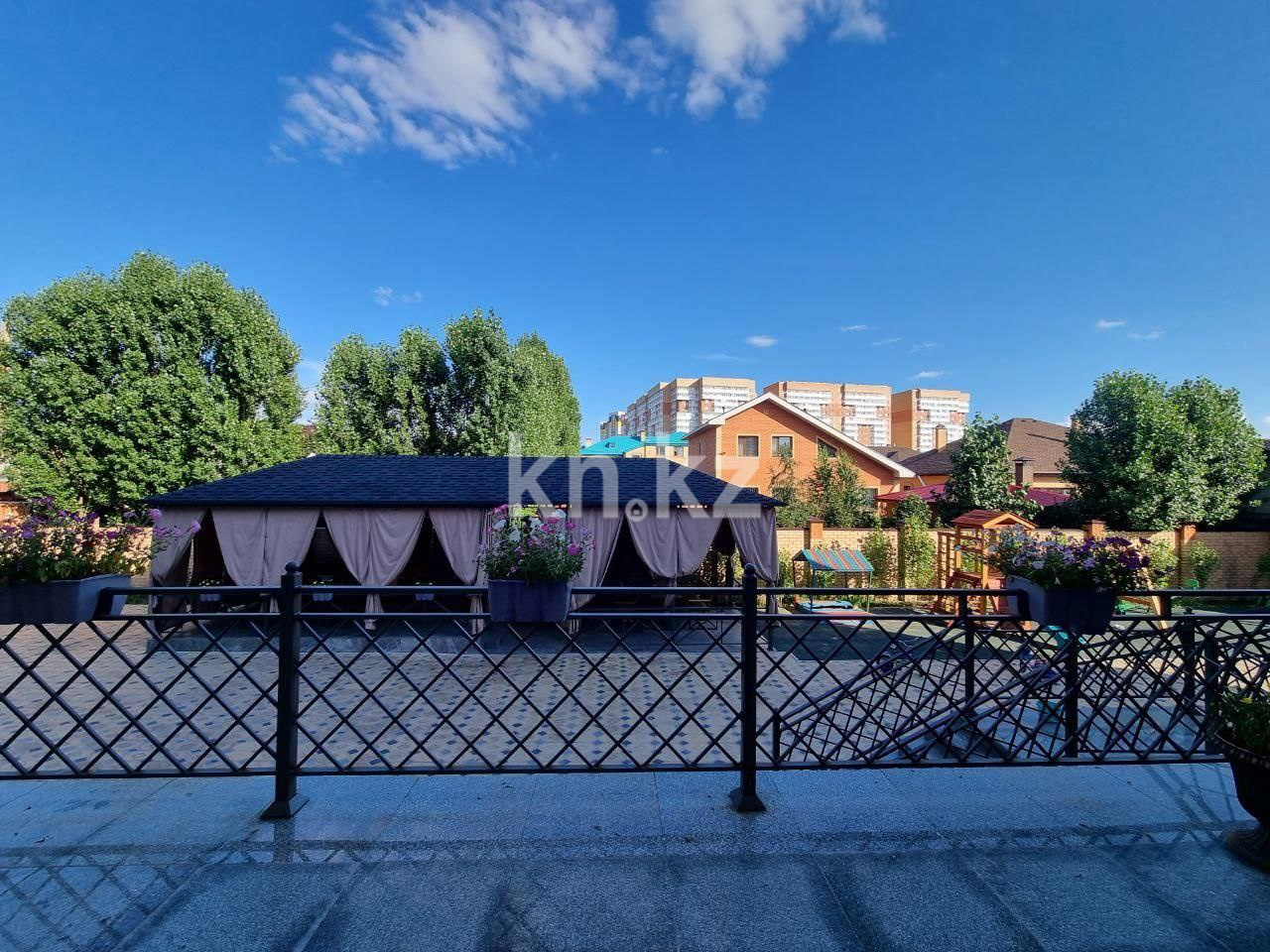 Продажа 4-комнатной квартиры, 122 м², ул. Кулкыбаева, дом  62 - Продажа  четырехкомнатных квартир в Караганде фото 4 из 22