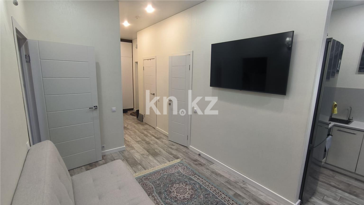 Продажа 2-комнатной квартиры, 55 м², пр. Шахтеров - Продажа  двухкомнатных квартир в Караганде фото 2 из 14