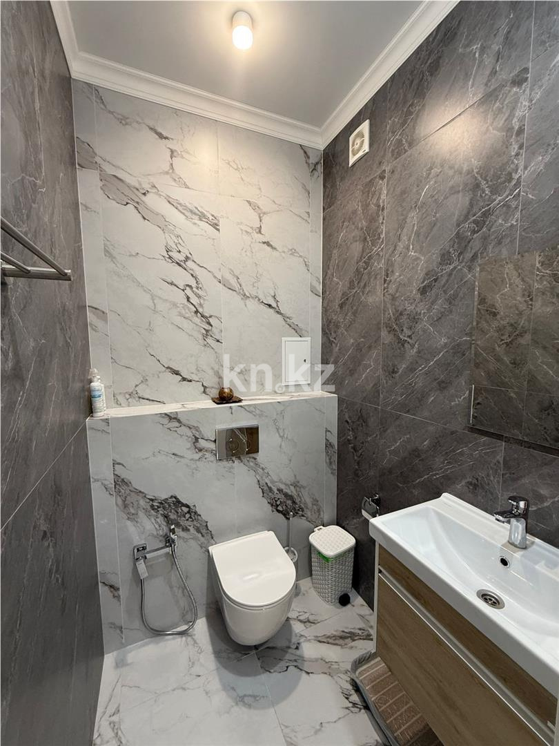 Продажа 3-комнатной квартиры, 82 м², ул. Анет баба в Астане - фото 12