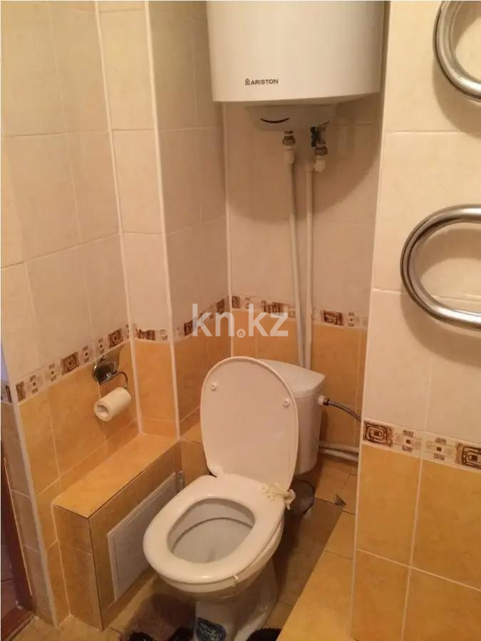 Продажа 2-комнатной квартиры, 54 м², ул. Абая, дом  61/2 в Караганде - фото 5