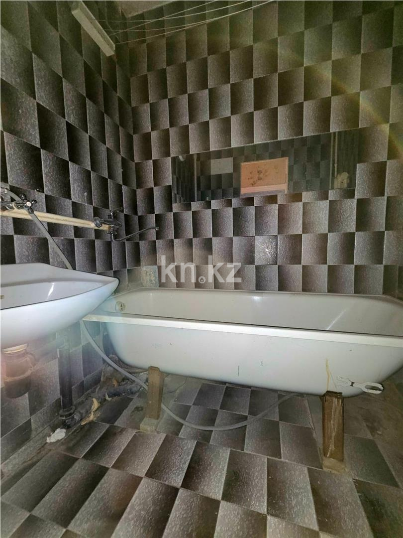 Продажа 4-комнатной квартиры, 105 м², пр. Республики в Темиртау - фото 9