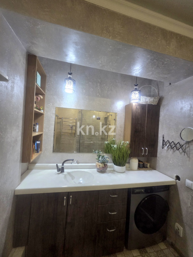 Продажа 3-комнатной квартиры, 70 м², ул. Макатаева, дом  5а в Алматы - фото 7