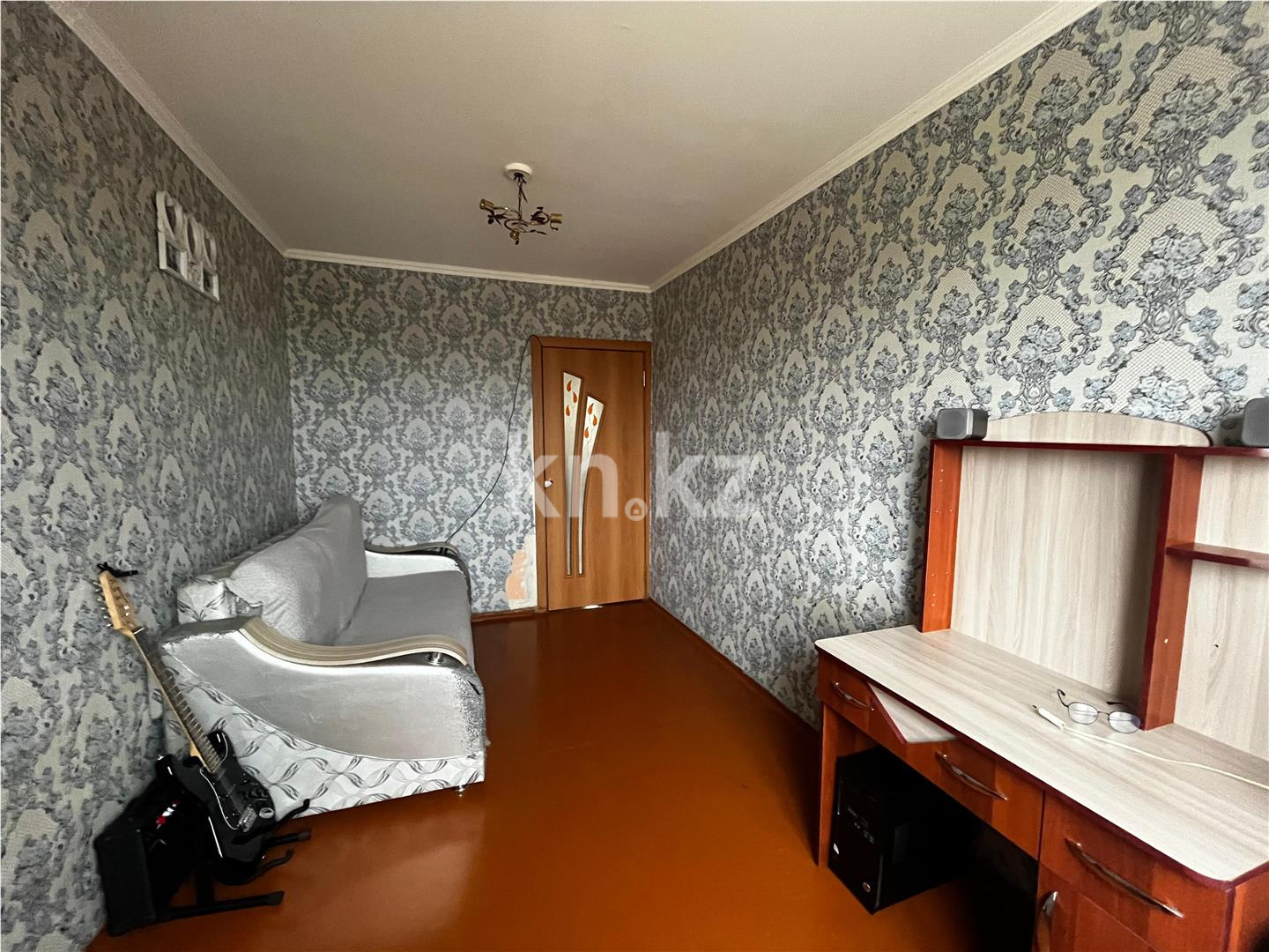 Продажа 3-комнатной квартиры, 62 м², 13-й мкр. - Продажа  трехкомнатных квартир в Караганде с фото фото 4 из 16