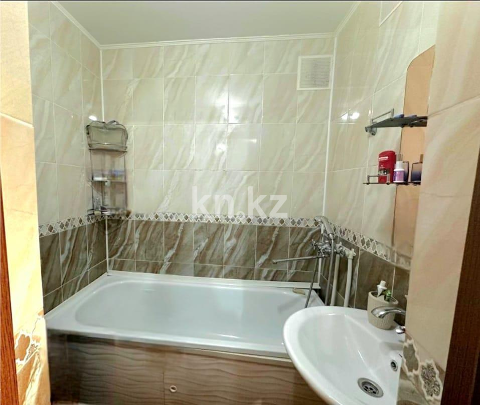 Продажа 3-комнатной квартиры, 64 м², пр. Момышулы в Темиртау - фото 9