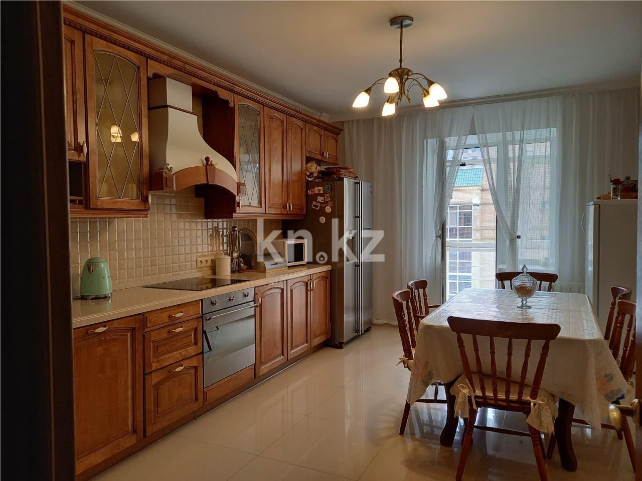 Продажа 4-комнатной квартиры, 163 м², ул. Валиханова - Продажа квартир в Астане фото 10 из 20