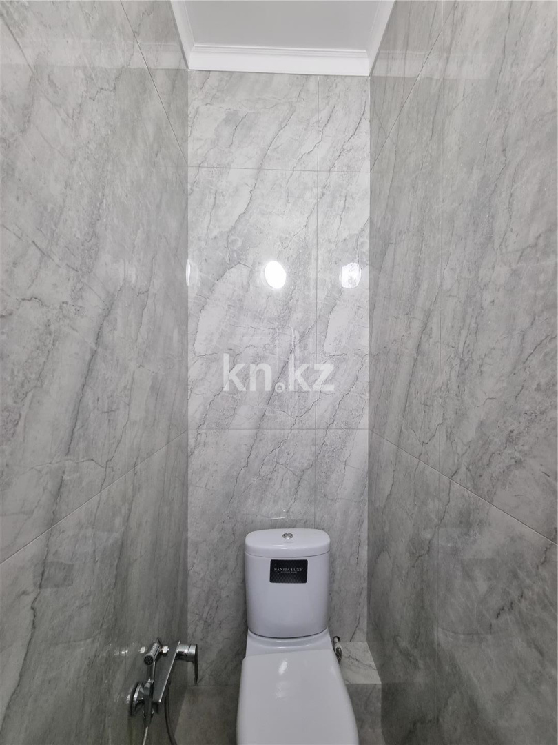 Продажа 4-комнатной квартиры, 120 м², ул. Дюсембекова - Продажа  четырехкомнатных квартир в Караганде фото 18 из 28