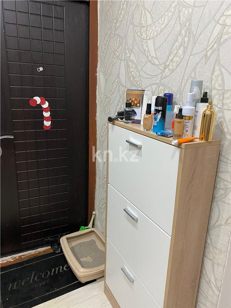 Продажа 3-комнатной квартиры, 62 м², мкр-н 17 в Караганде - фото 14