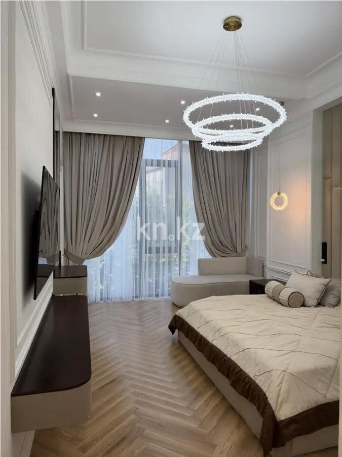 Продажа 4-комнатной квартиры, 265 м² в Алматы