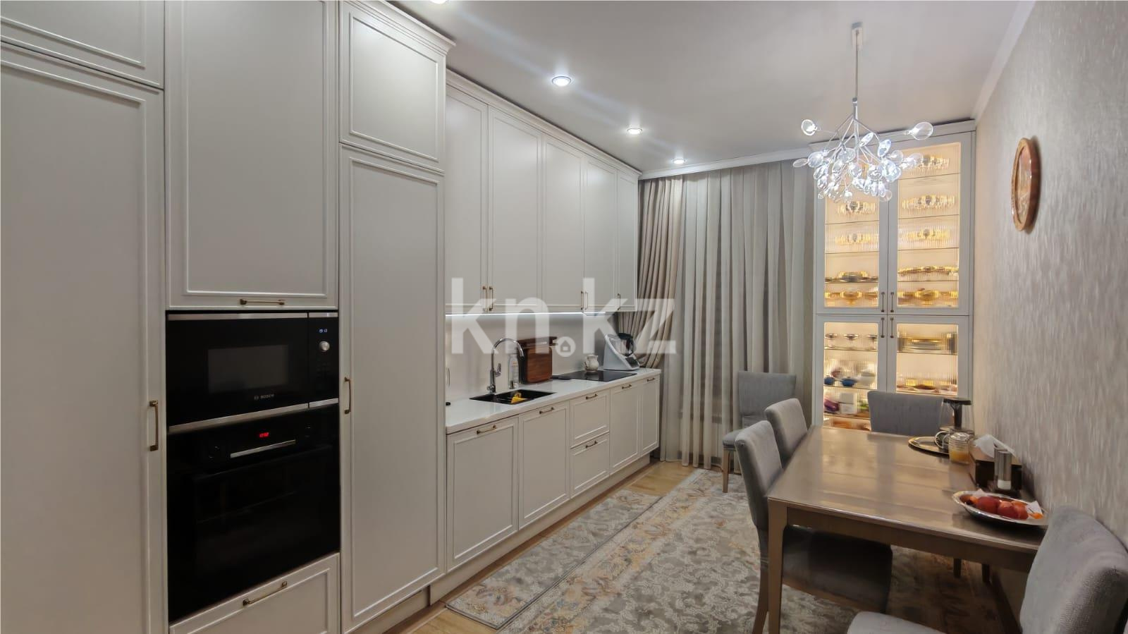 Продажа 4-комнатной квартиры, 123 м², ул. Дюсембекова - Продажа квартир в новостройках Караганды фото 15 из 31