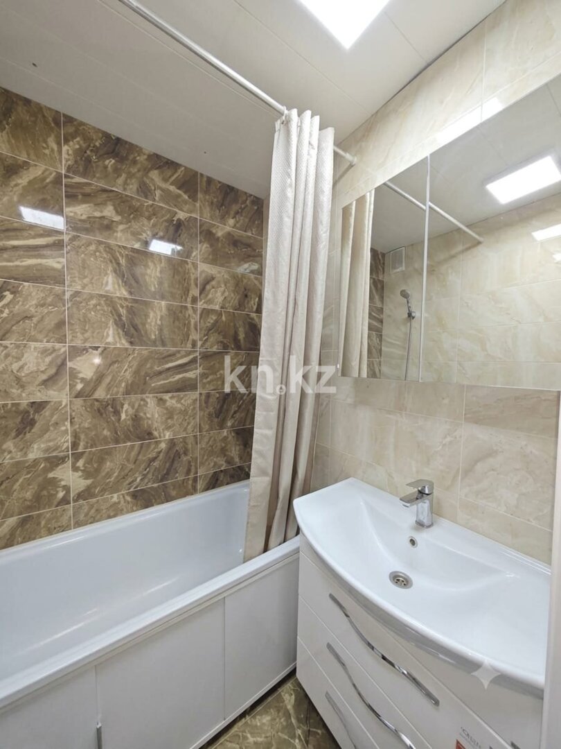 Продажа 4-комнатной квартиры, 77 м² в Караганде - фото 9