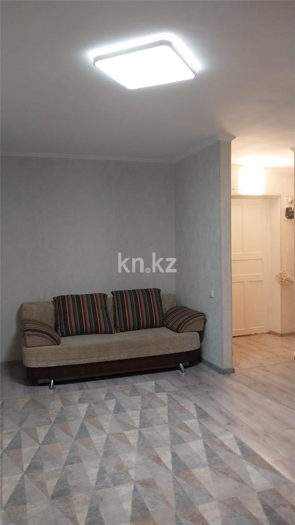 Продажа 3-комнатной квартиры, 45 м², пр. Н. Абдирова - Продажа  трехкомнатных квартир в Караганде с фото фото 1 из 10