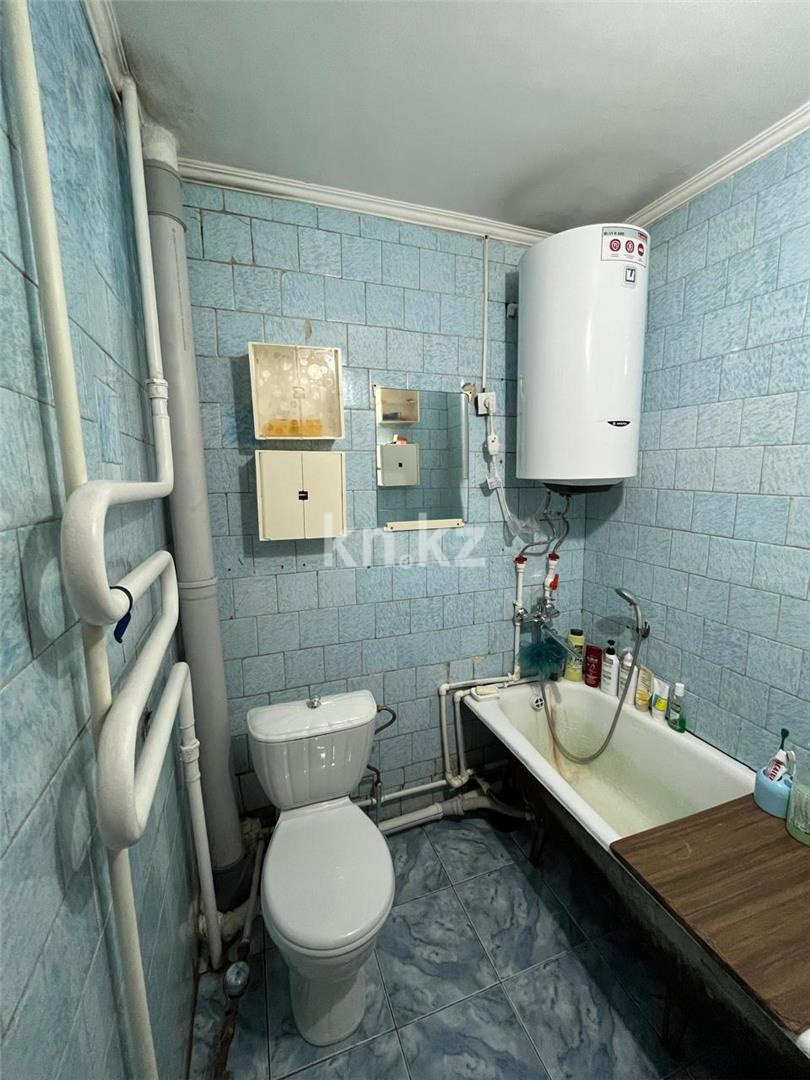 Продажа 3-комнатной квартиры, 56 м², мкр-н 12 в Караганде - фото 11