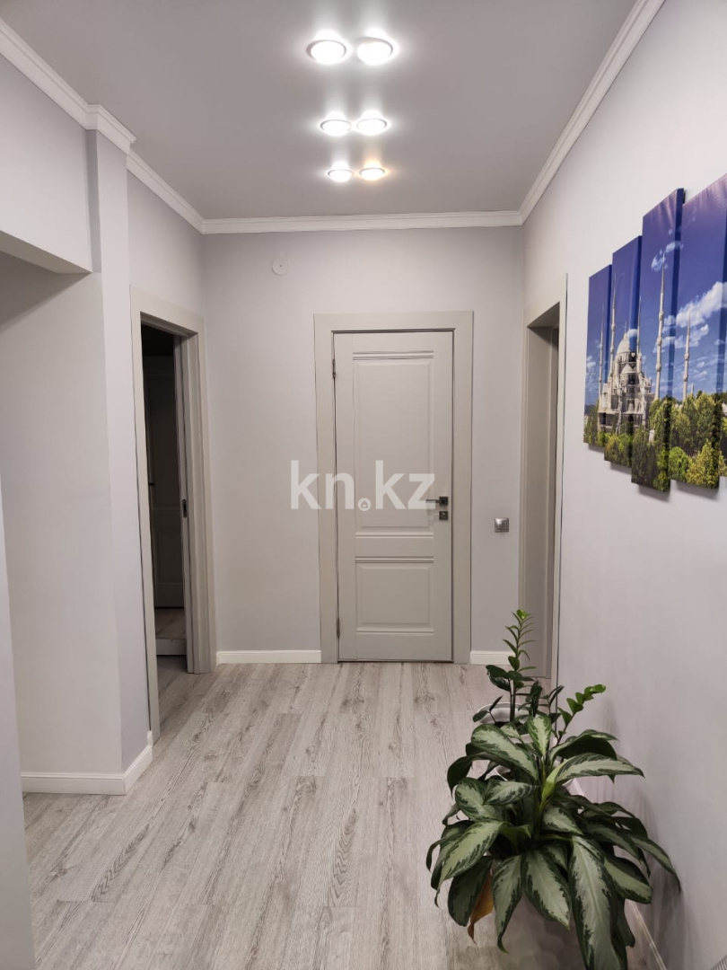 Продажа 2-комнатной квартиры, 54.8 м², Жас Канат мкр-н, дом  1/20 - Продажа  двухкомнатных квартир в Алматы фото 1 из 15