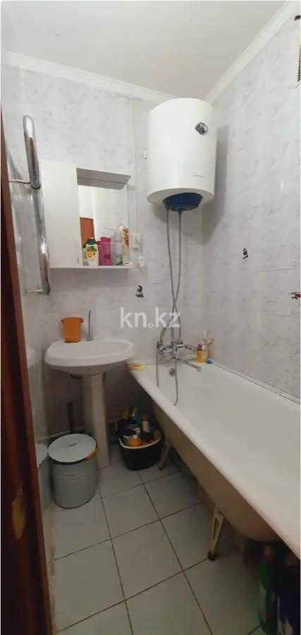 Продажа 2-комнатной квартиры, 43 м², ул. Ержанова, дом  24 в Караганде - фото 7