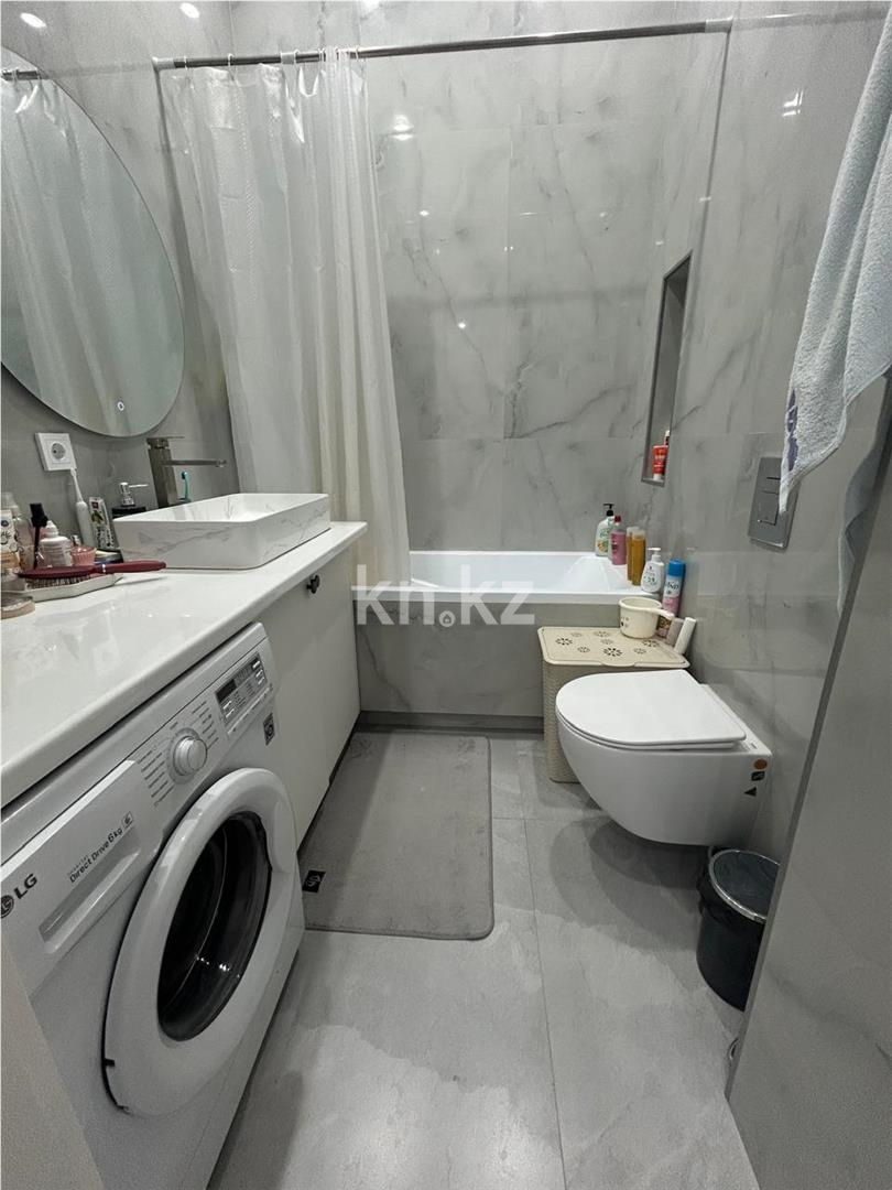 Продажа 3-комнатной квартиры, 80 м², ул. Аманжолова в Астане - фото 3