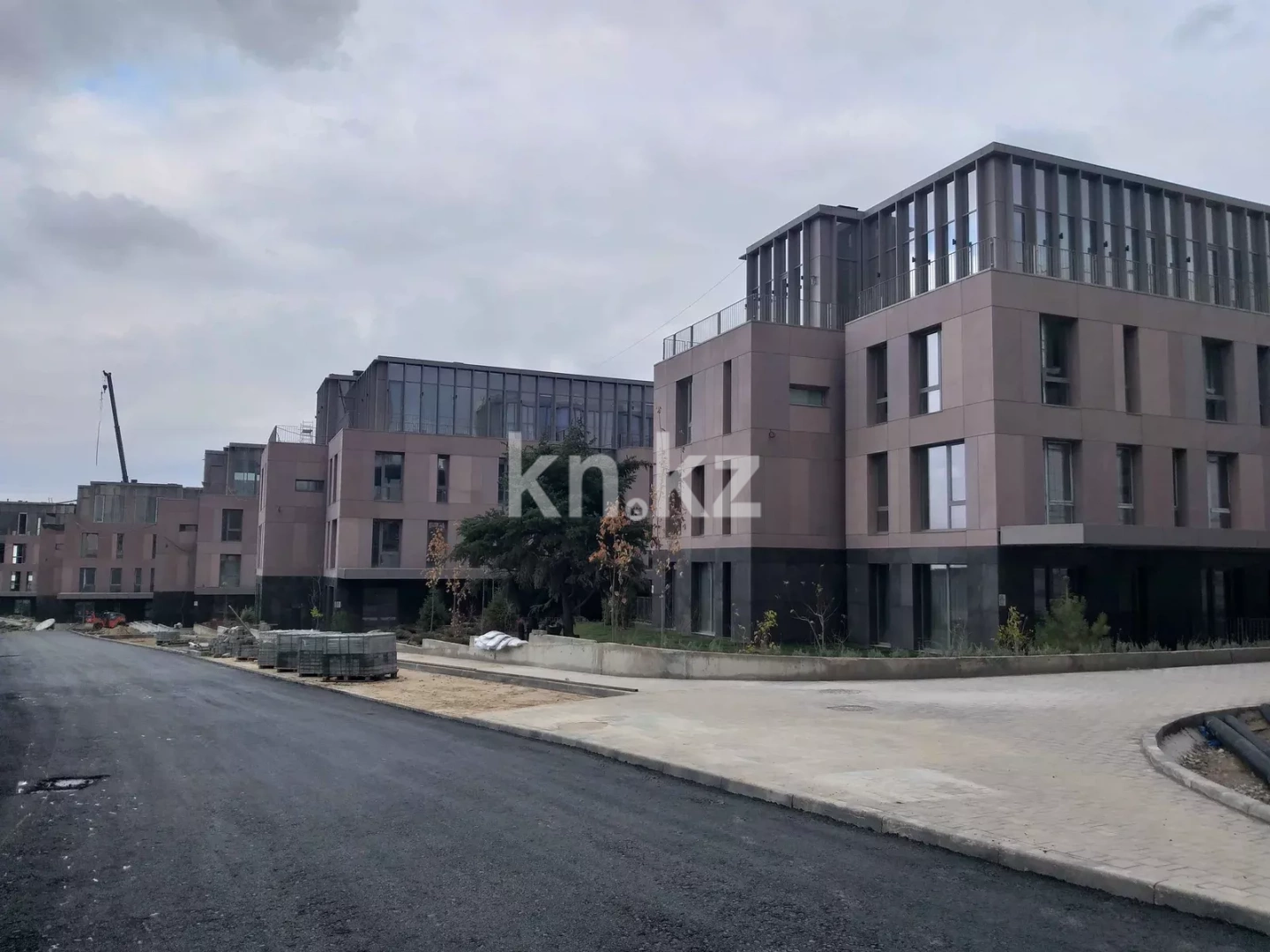 Продажа 4-комнатной квартиры, 134 м², ул. Аскарова - Продажа квартир в Алматы фото 1 из 2