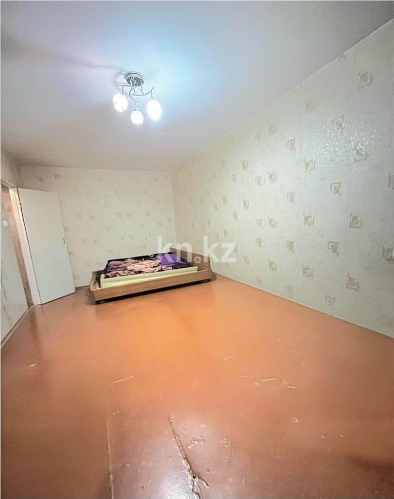 Продажа 1-комнатной квартиры, 38 м² - Продажа квартир в Караганде - страница 2 фото 2 из 8