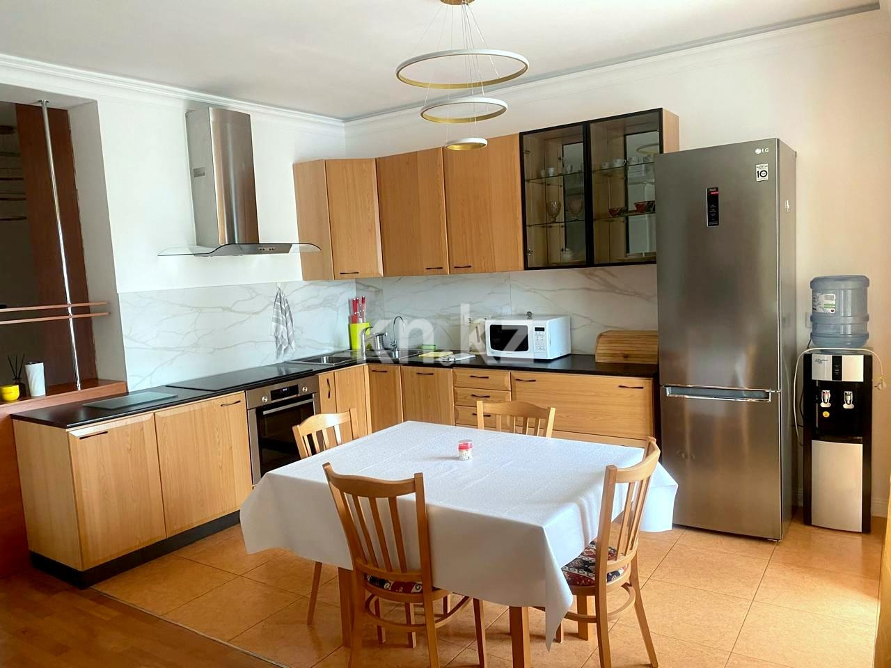 Аренда 3-комнатной квартиры, 125 м² - Аренда трехкомнатных квартир помесячно в Казахстане фото 7 из 22
