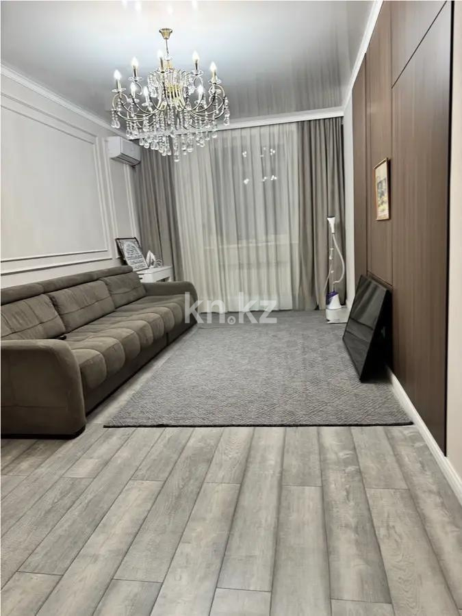 Продажа 3-комнатной квартиры, 99.7 м², мкр-н Аксай-4, дом  119 - Продажа квартир в Казахстане фото 1 из 5