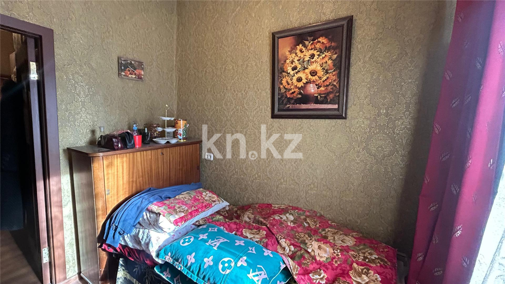 Продажа 3-комнатной квартиры, 63 м², ул. Жамбыла - Продажа  трехкомнатных квартир в Караганде с фото фото 4 из 8