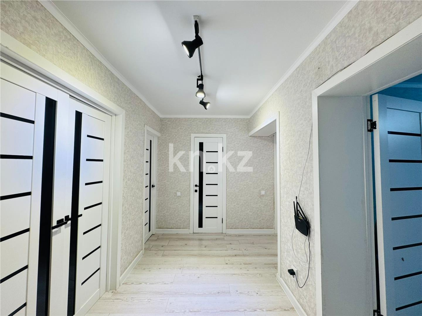 Продажа 3-комнатной квартиры, 70.7 м², ул. Мухамедханова в Астане - фото 8