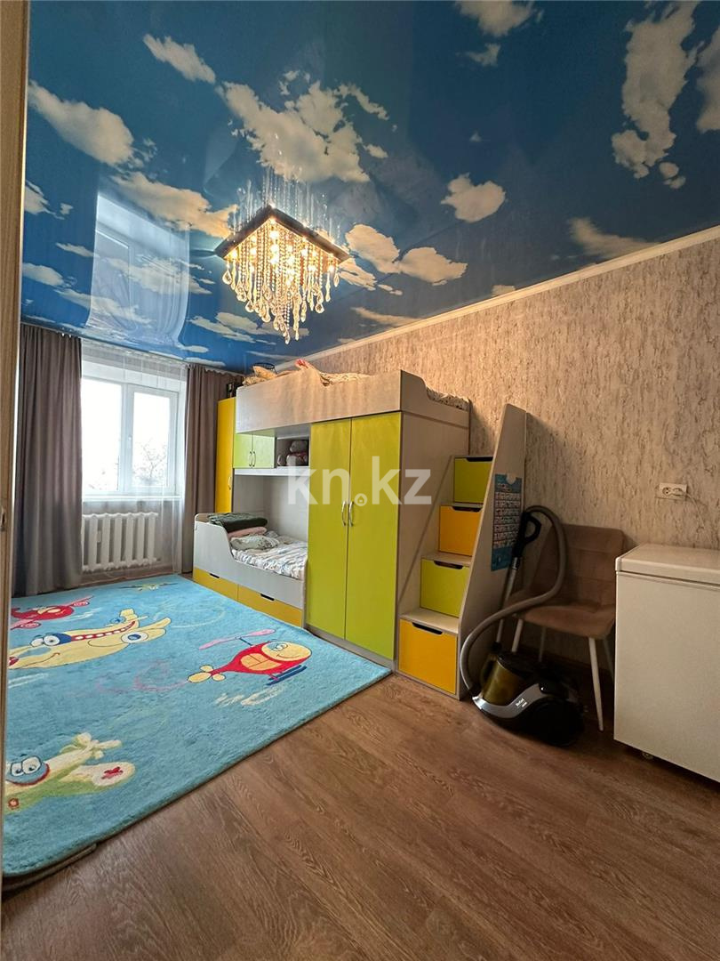 Продажа 3-комнатной квартиры, 60 м², мкр-н 6 - Продажа  трехкомнатных квартир в Караганде фото 4 из 7