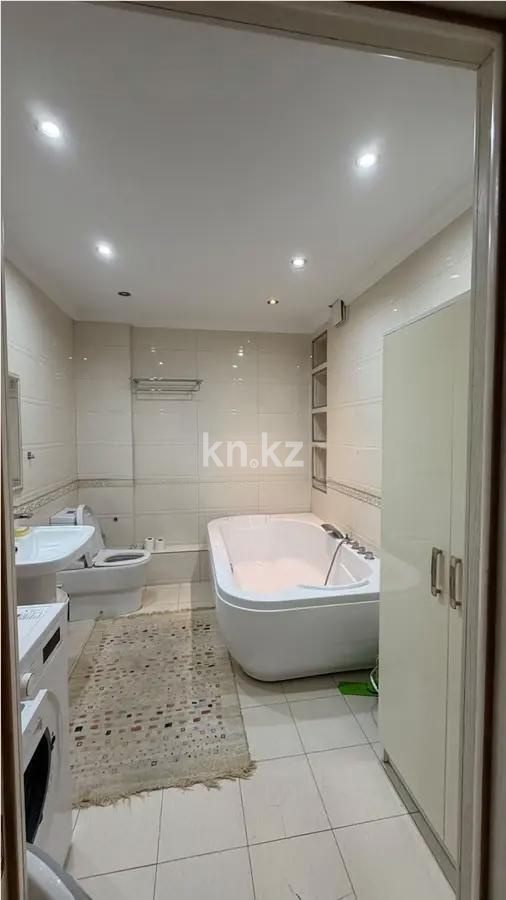 Продажа 2-комнатной квартиры, 78.8 м² в Алматы - фото 3