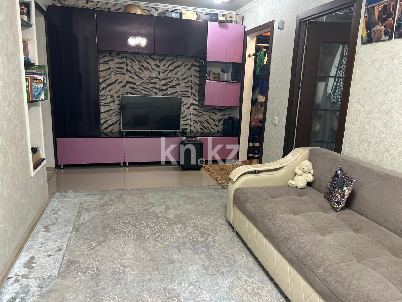 Продажа 3-комнатной квартиры, 60 м², мкр-н Степной-2 - Продажа  трехкомнатных квартир в Караганде с фото фото 1 из 13