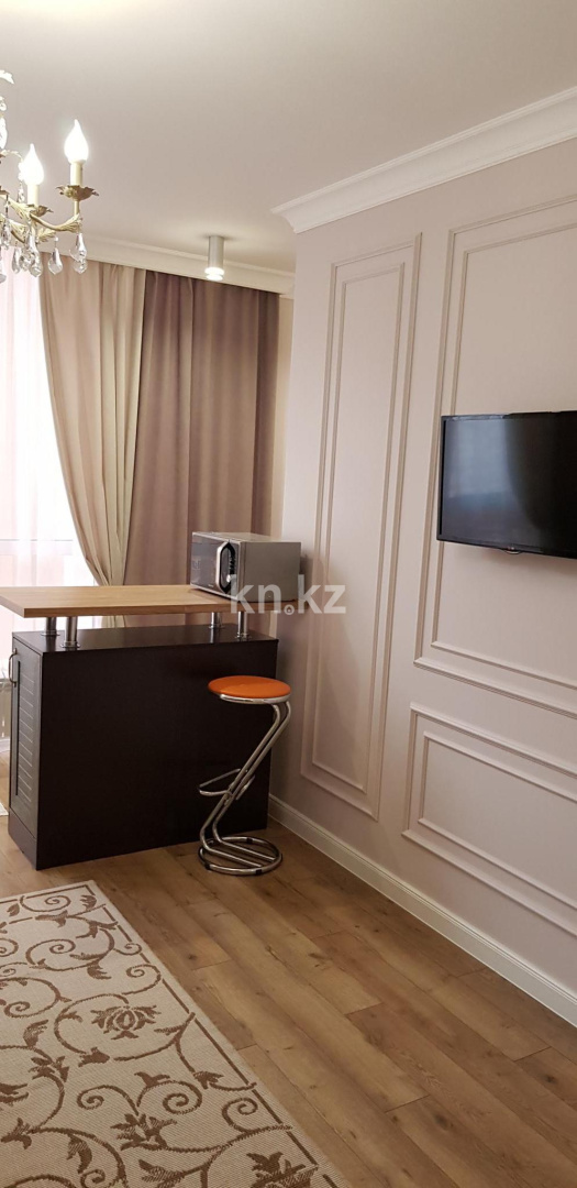 Аренда 1-комнатной квартиры посуточно, 40 м², пр. Шахтеров, дом  52б - Аренда квартир посуточно в Караганде с фото фото 9 из 19