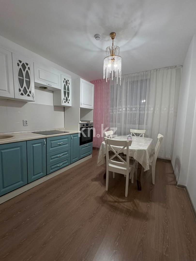 Аренда 3-комнатной квартиры, 85 м² - Аренда квартир помесячно в Астане фото 1 из 9