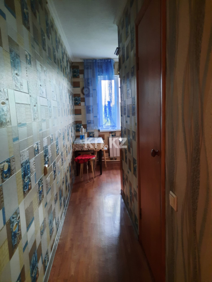 Продажа 3-комнатной квартиры, 48 м², мкр-н 22, дом  3д в Караганде - фото 4