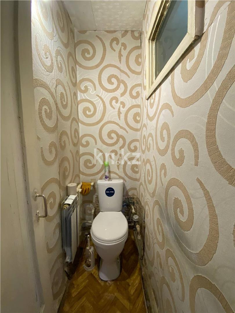 Продажа 4-комнатной квартиры, 60 м², мкр-н 21, дом  10 - Продажа  четырехкомнатных квартир в Караганде фото 9 из 11