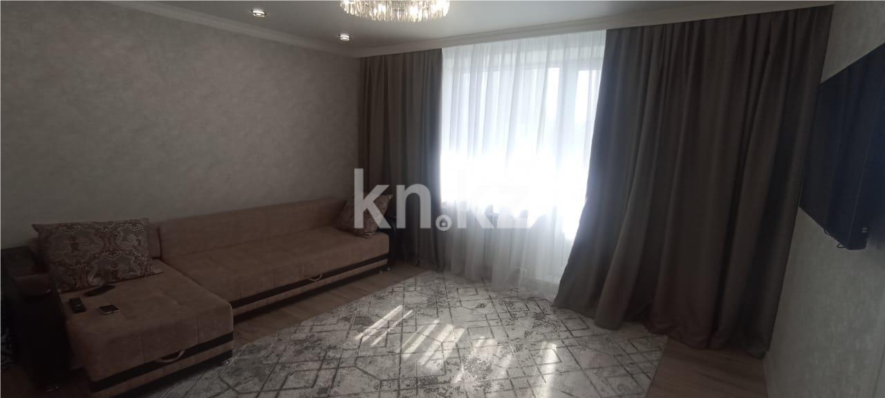 Продажа 2-комнатной квартиры, 54 м², мкр-н Голубые Пруды - Продажа  двухкомнатных квартир в Караганде фото 1 из 10
