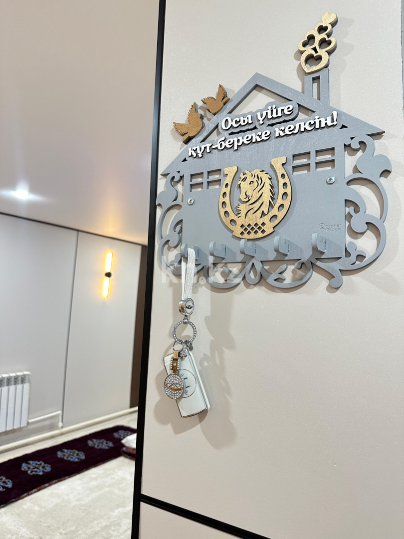 Продажа 6-комнатного дома, 280 м², ул. Жакана Смакова, дом  64 - Продажа домов и коттеджей в Караганде без посредников фото 2 из 10