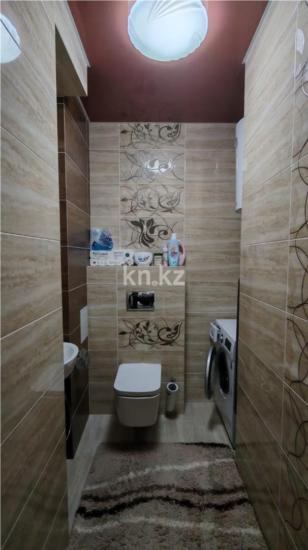 Продажа 3-комнатной квартиры, 90 м², пр. Шахтеров, дом  60 - Продажа квартир в Караганде фото 19 из 27