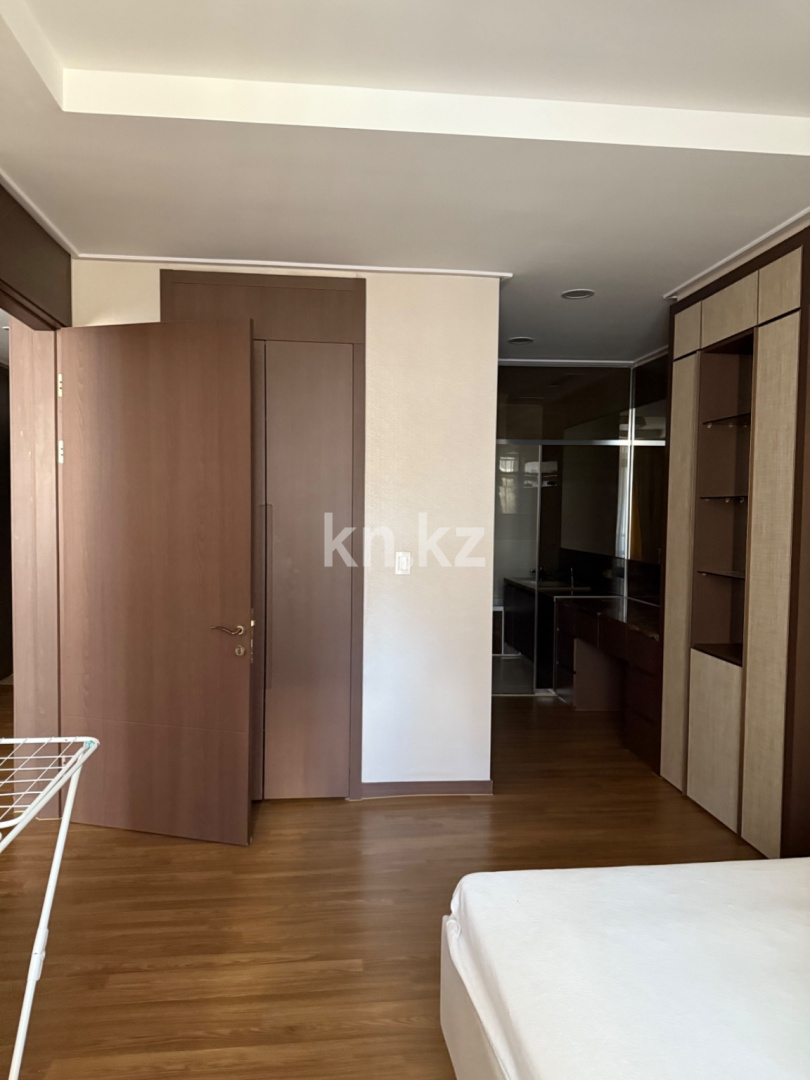 Продажа 2-комнатной квартиры, 70 м² в Астане