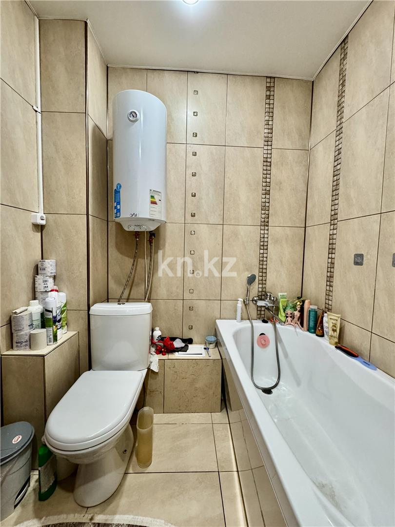 Продажа 3-комнатной квартиры, 57 м², ул. Гоголя, дом  58 в Караганде - фото 20