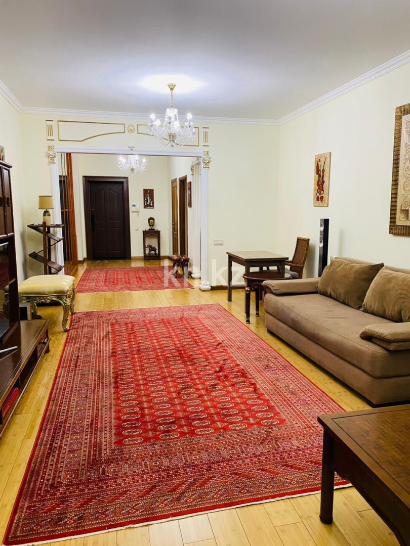 Аренда 3-комнатной квартиры, 140 м², ул. Мендикулова, дом  22 - Аренда  трехкомнатных квартир помесячно в Алматы с фото фото 2 из 28