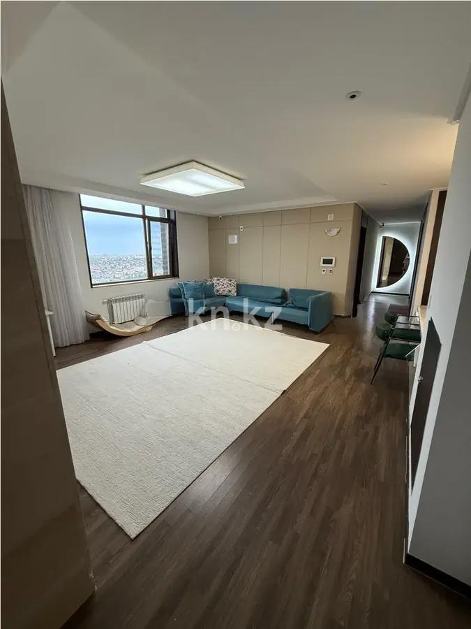 Продажа 4-комнатной квартиры, 128 м², пр. Кошкарбаева, дом  10/1 - Продажа  четырехкомнатных квартир в Астане без посредников фото 1 из 6