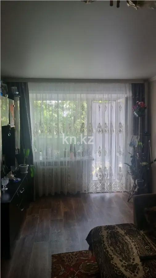 Продажа 2-комнатной квартиры, 44 м², мкр-н 12, дом  5 - Продажа  двухкомнатных квартир в Караганде без посредников с фото фото 1 из 4