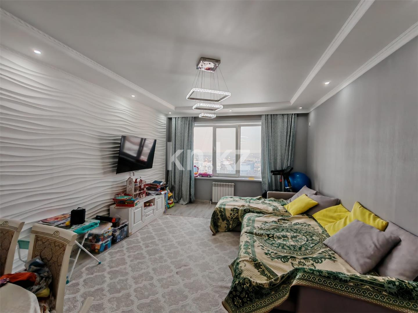 Продажа 3-комнатной квартиры, 104 м², пр. Республики - Продажа  трехкомнатных квартир в новостройках Караганды фото 1 из 16