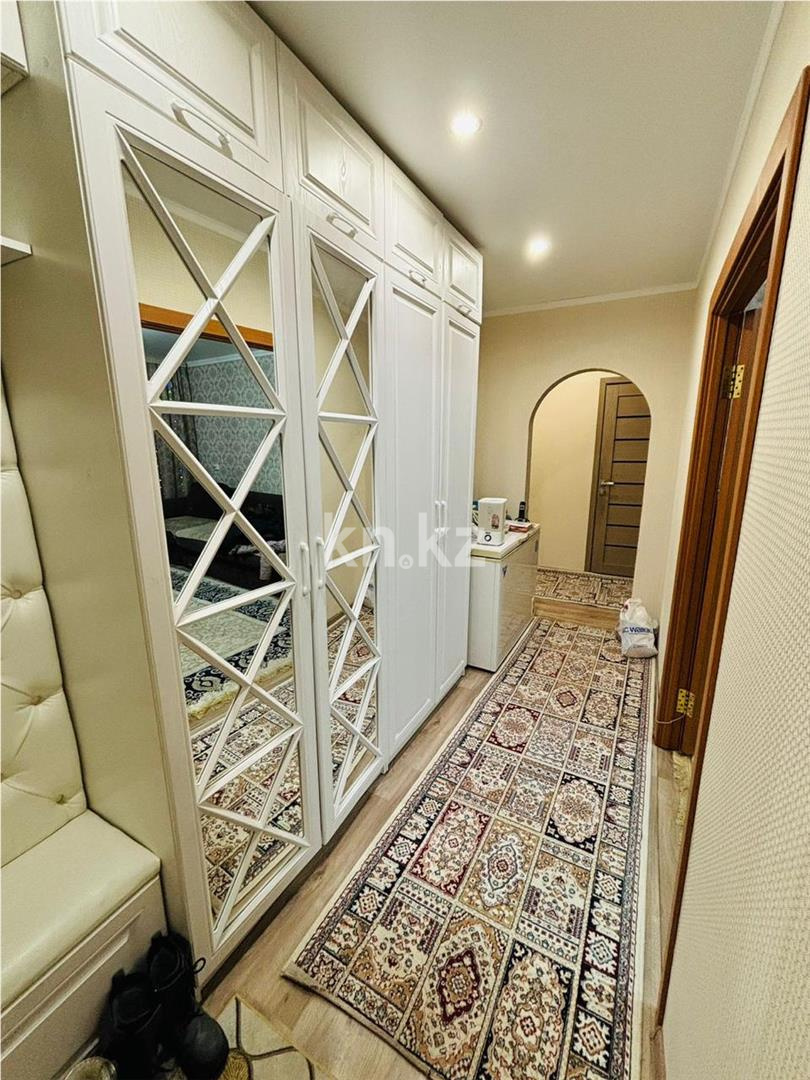 Продажа 4-комнатной квартиры, 77 м², мкр-н Степной-2 - Продажа  четырехкомнатных квартир в Караганде фото 22 из 27