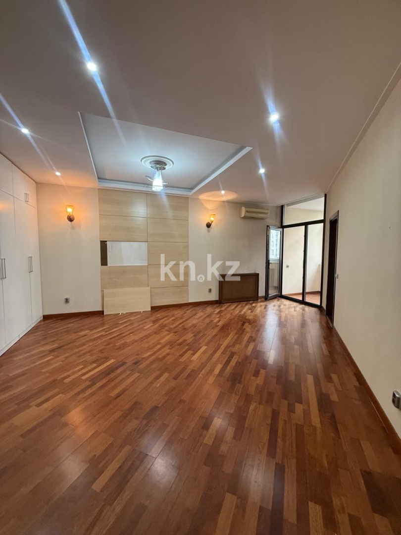 Продажа 4-комнатной квартиры, 158.2 м², пр. Аль-Фараби в Алматы - фото 16