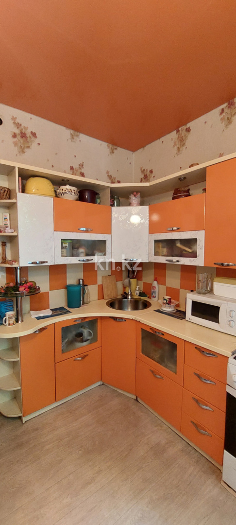 Продажа 3-комнатной квартиры, 76 м², ул. Мустафина, дом  12 в Караганде - фото 9