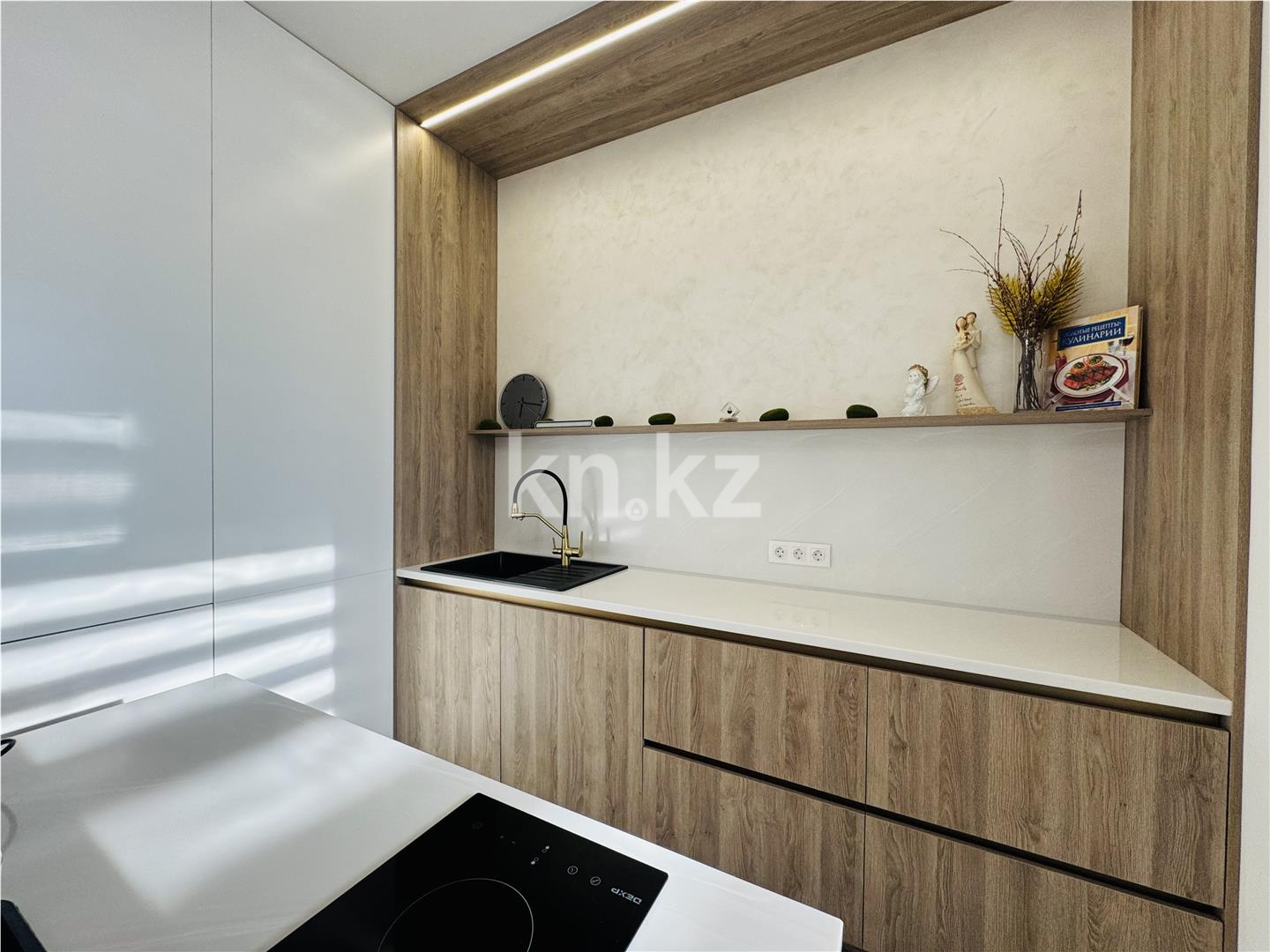 Продажа 3-комнатной квартиры, 106 м², пр. Туран в Астане - фото 5